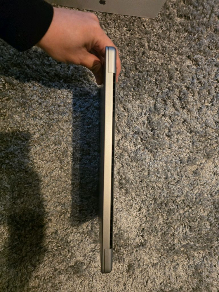 맥북 프로 14인치 M1 Max 고급형 스페이스 그레이 이미지