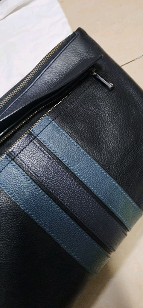 코치 가죽 클러치백/ 보테가베네타 반지갑 이미지