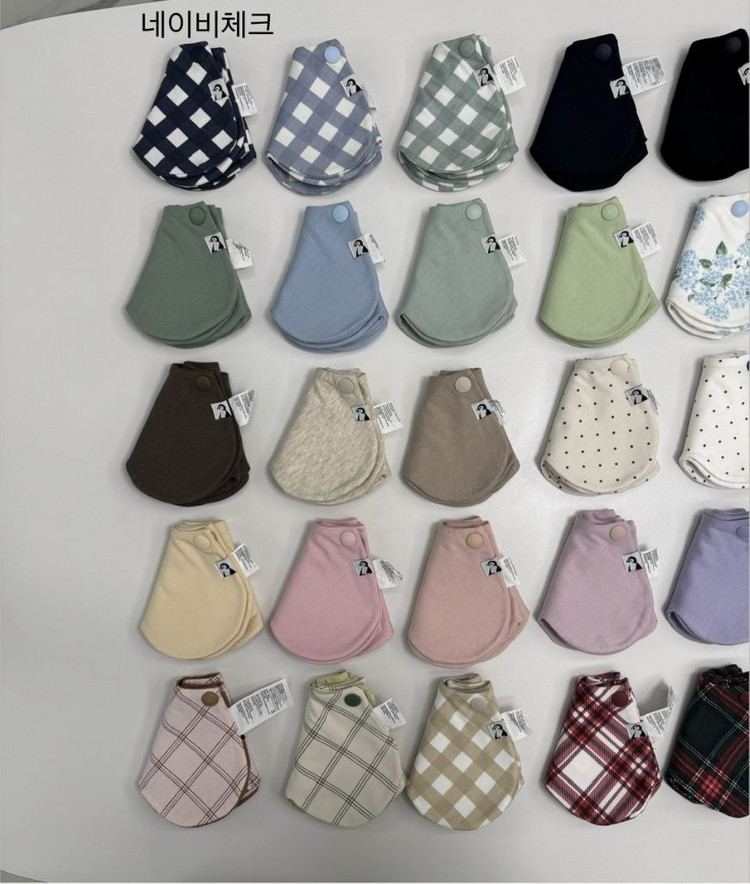 코니 턱받이 이미지