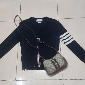 구찌 1961 재키 미니크로스백/ 톰브라운 여성가디건 이미지