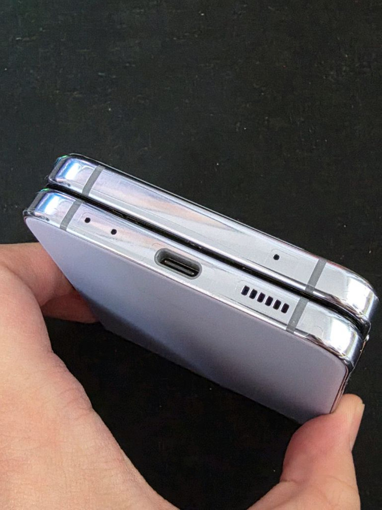 삼성 갤럭시 Z 플립4 블루 256GB 이미지