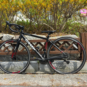 로드자전거 판매합니다. 이미지