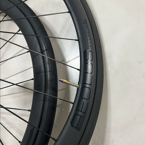 로드 자전거 본트래거 본트래거 엘리트 35 카본 튜블리스 휠셋 대차 팝니다 이미지
