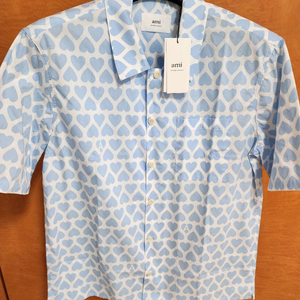 새상품 아미AMI 블루 반팔 셔츠 미개봉 팝니다 이미지