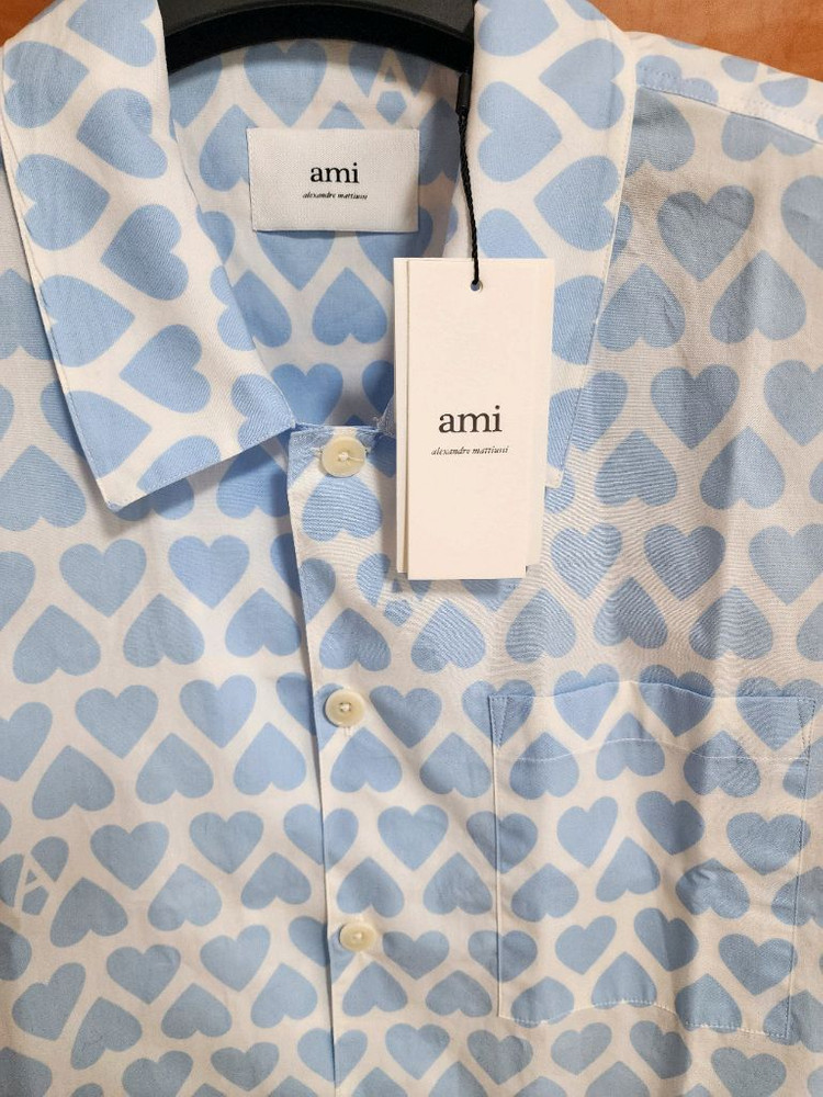 새상품 아미AMI 블루 반팔 셔츠 미개봉 팝니다 이미지