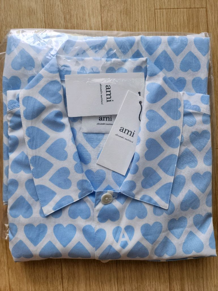 새상품 아미AMI 블루 반팔 셔츠 미개봉 팝니다 이미지