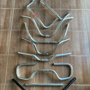 여러종류의 자전거 핸들바. 드롭바, 불혼바, 플랫바, 갈매기바, 숏바, 컨테스트바, 에어로바 등등. 이미지