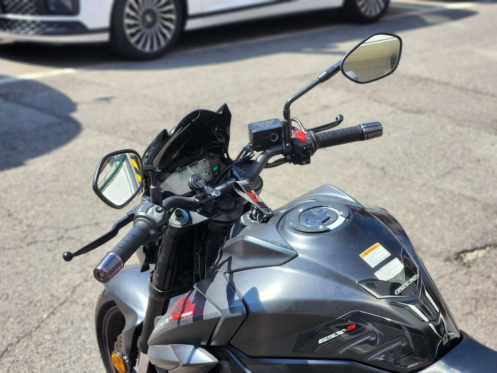5_구변o 18년식 gsx-s750 스칠반 깔끔한차량 판매합니다 이미지