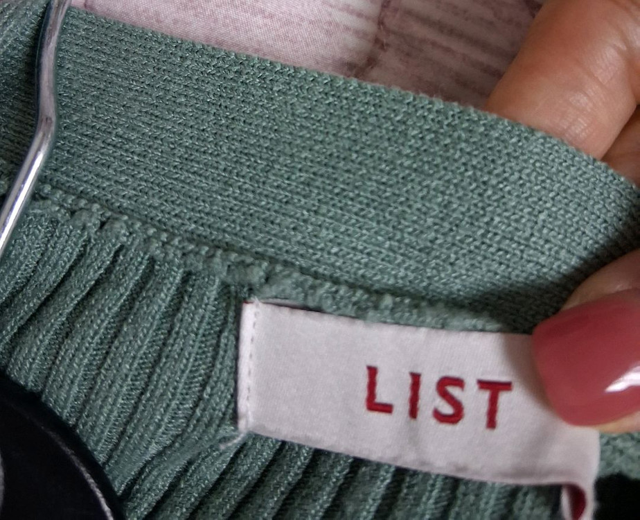 여성 리스트List 올리브그린브이넥니트 55 이미지