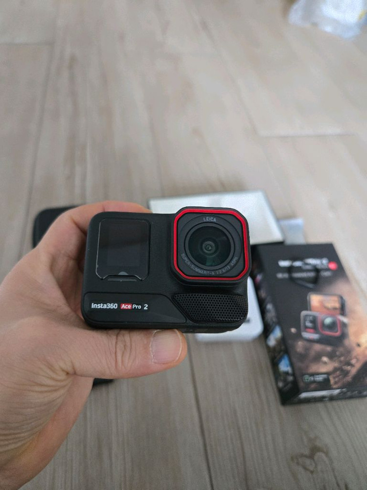 인스타360에이스프로2 이미지