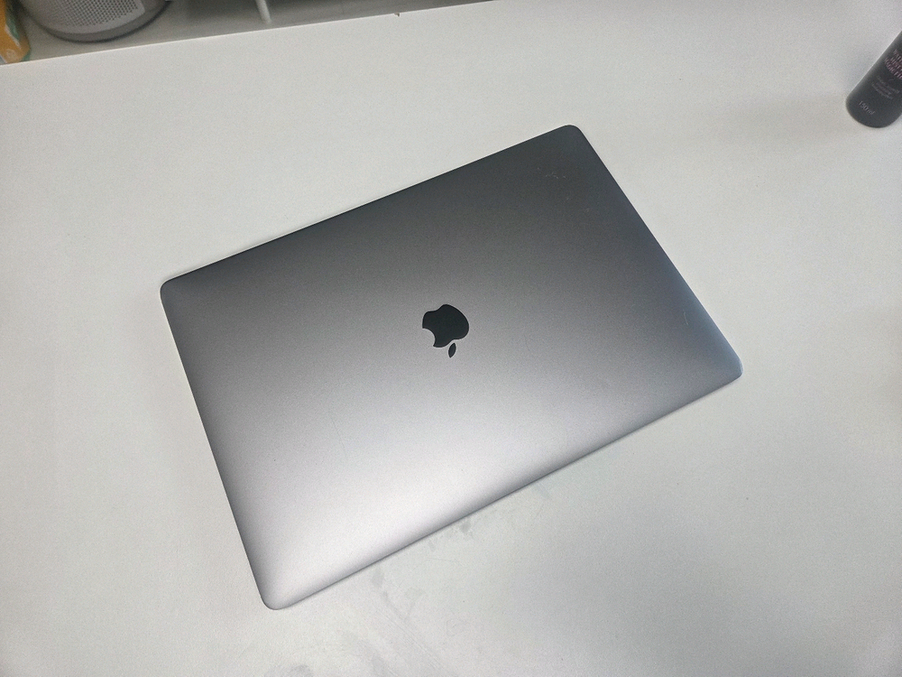 맥북 프로 15인치 레티나 터치바 i7 ram16 쿨매 싸게 팝니다 원가269만원 이미지