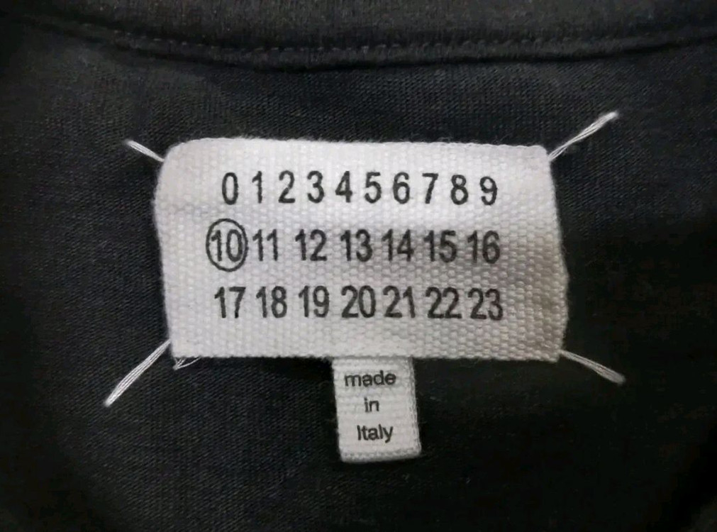 [파격가 남여공용] 메종마르엘라 로고 반팔 티셔츠 L 사이즈)루이비통 샤넬 구찌 펜디 프라다 에르메스 디올) 이미지