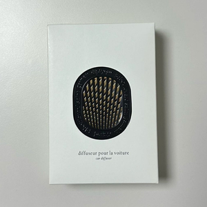 딥티크 차량용 방향제 케이스 이미지