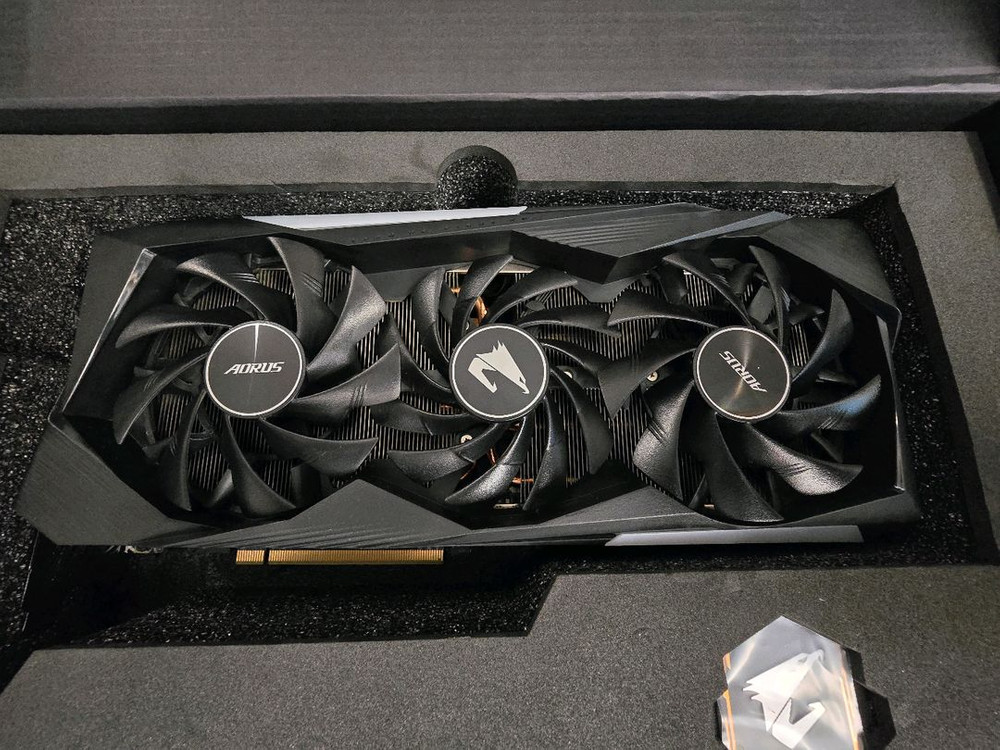 RTX3070 어로스 마스터 그래픽카드 팝니다. 이미지