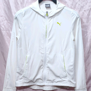 푸마 여성 런닝 후드 바람막이 자켓 95 이미지