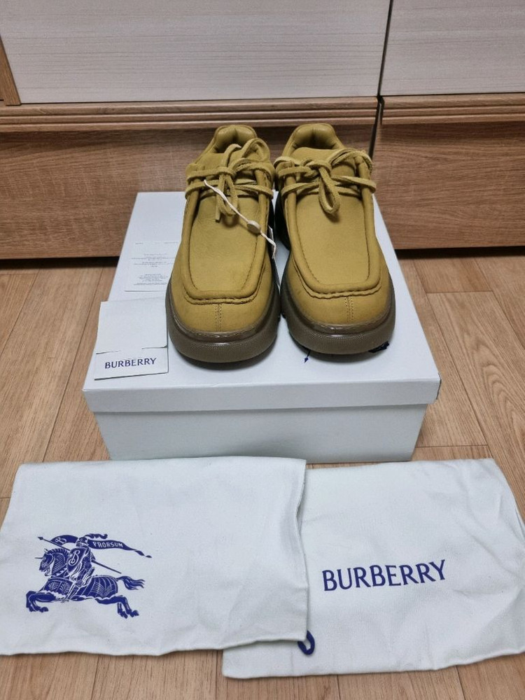 버버리 더비슈즈 41사이즈 이미지
