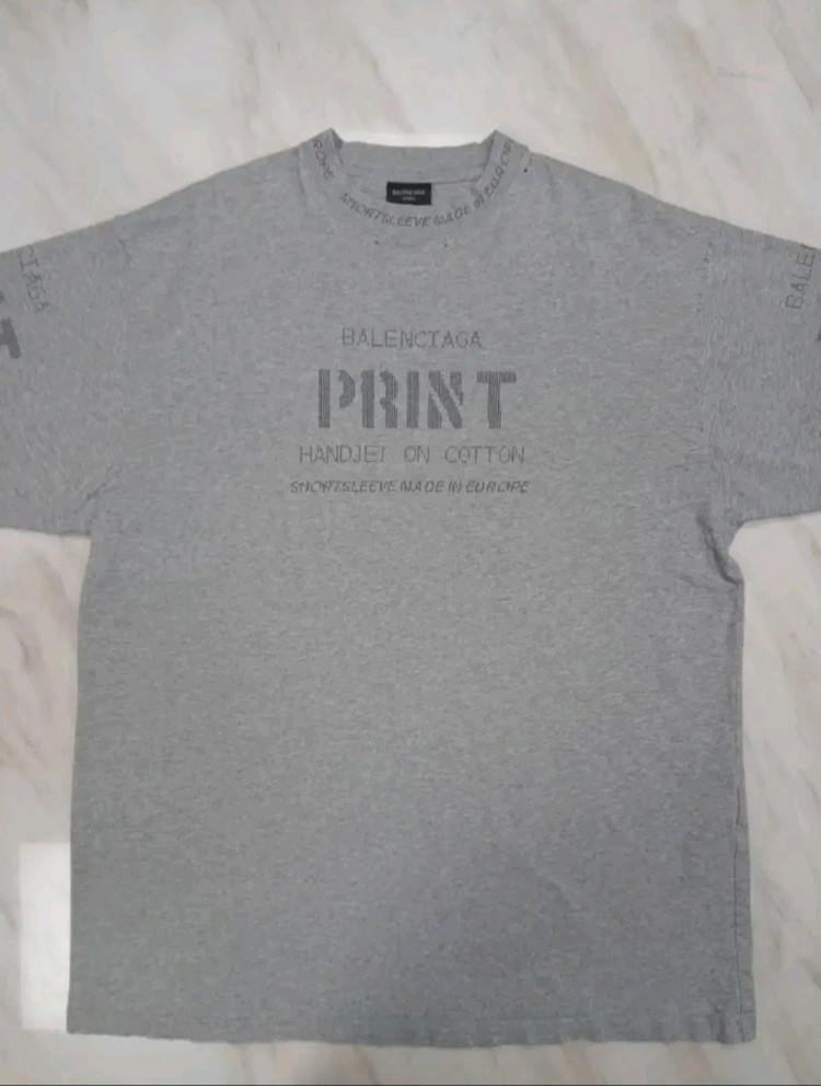 [정품 파격가 남여공용] 발렌시아가 프린팅 반팔 티셔츠 L 사이즈 (루이비통 샤넬 구찌 펜디 프라다 에르메스 디올) 이미지