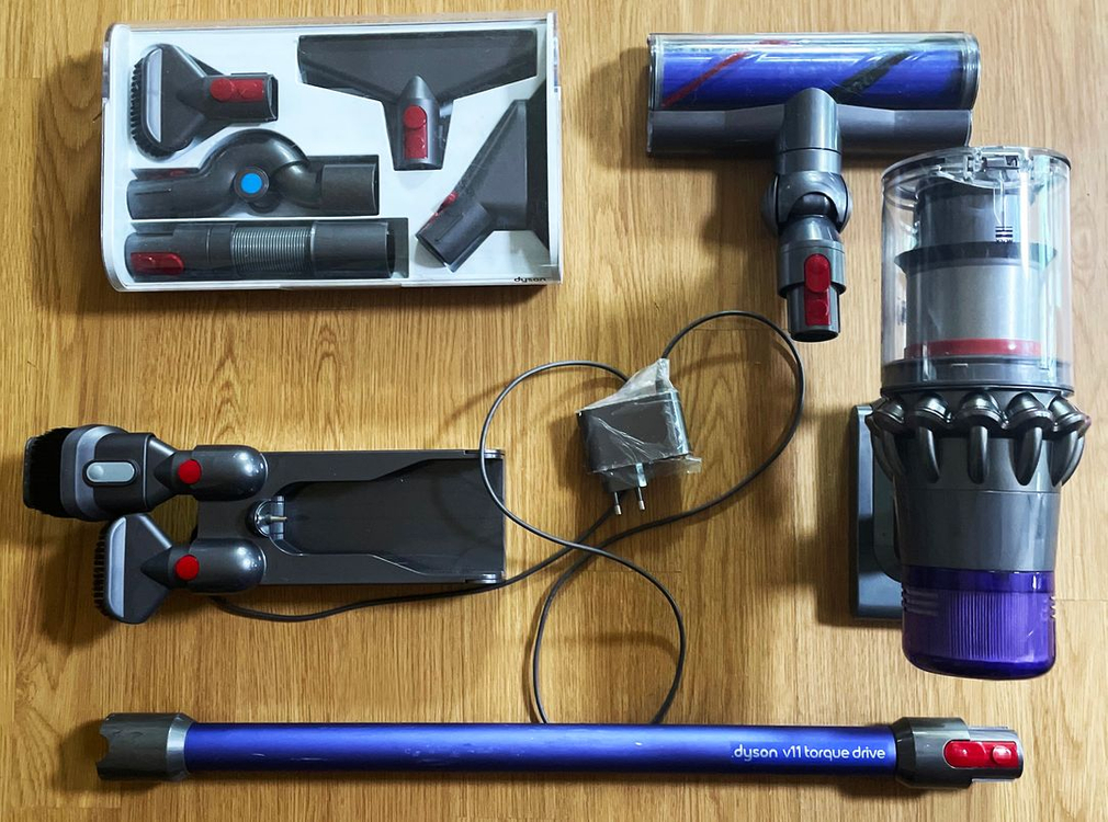 다이슨 v11무선청소기 팝니다 이미지