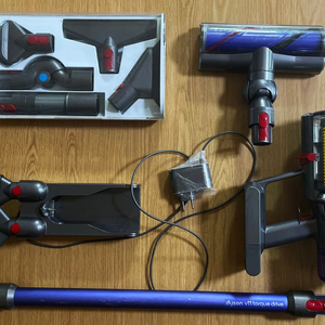 다이슨 v11무선청소기 팝니다 이미지