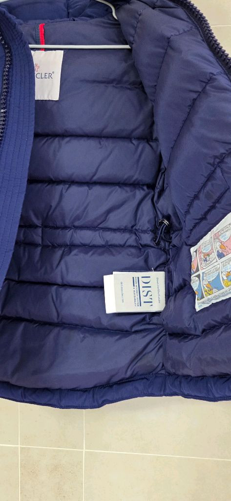 몽클레어 키즈 패딩 4y (104cm) 매장정품 택포 이미지