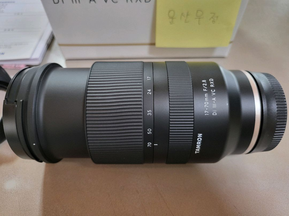 탐론 17-70mm F2.8 소니E 이미지