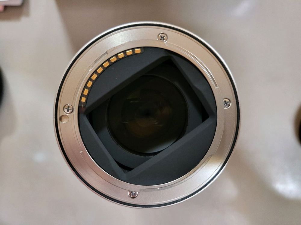 탐론 17-70mm F2.8 소니E 이미지