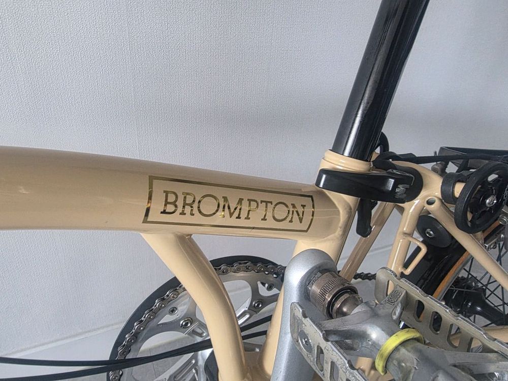 브롬톤 S3R 샌드색 이미지