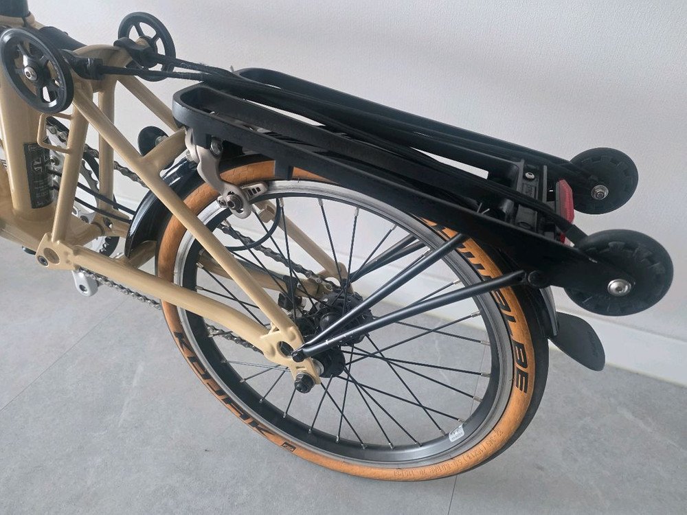 브롬톤 S3R 샌드색 이미지