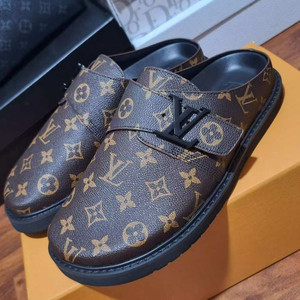 루이비통 슬리퍼 이미지
