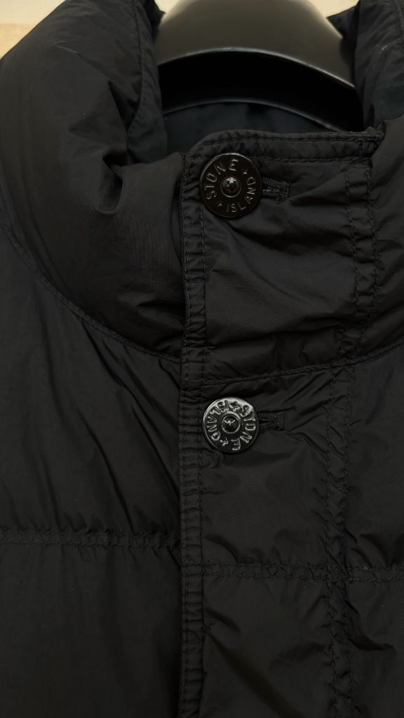 스톤아일랜드 크링클랩스 논후드 패딩 블랙 라지 24FW 이미지