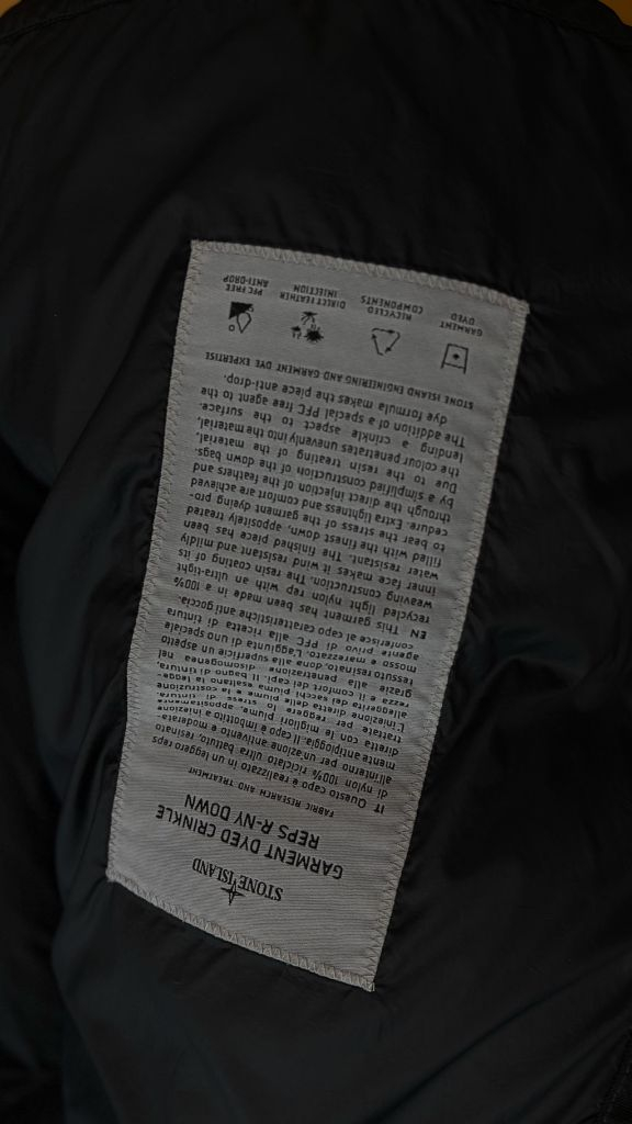 스톤아일랜드 크링클랩스 논후드 패딩 블랙 라지 24FW 이미지