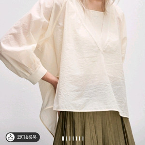 한섬 시스템 크링클 브이넥 탑& 슬리브리스 니트 탑 이미지