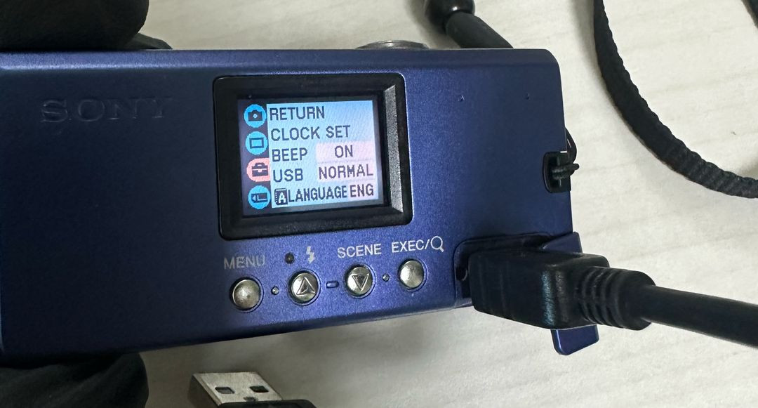 소니 사이버샷 U DSC-U40 블루 디카 이미지