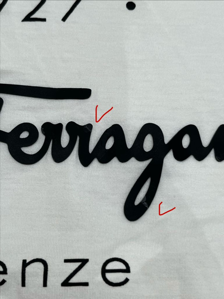 페라가모 반팔티 여성 자라 코스 셀리느 비비안웨스트우드 프라다 마쥬 가니 구찌 디올 산드로 겐조 이로 이미지