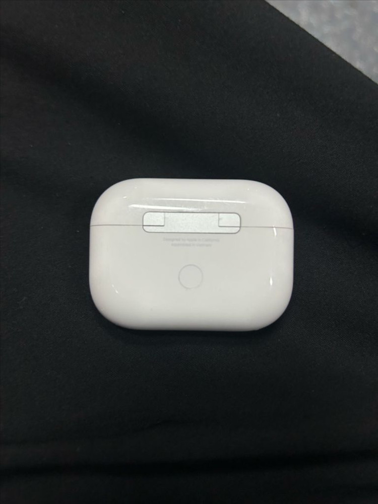 무선 이어폰 프로 2세대 이미지