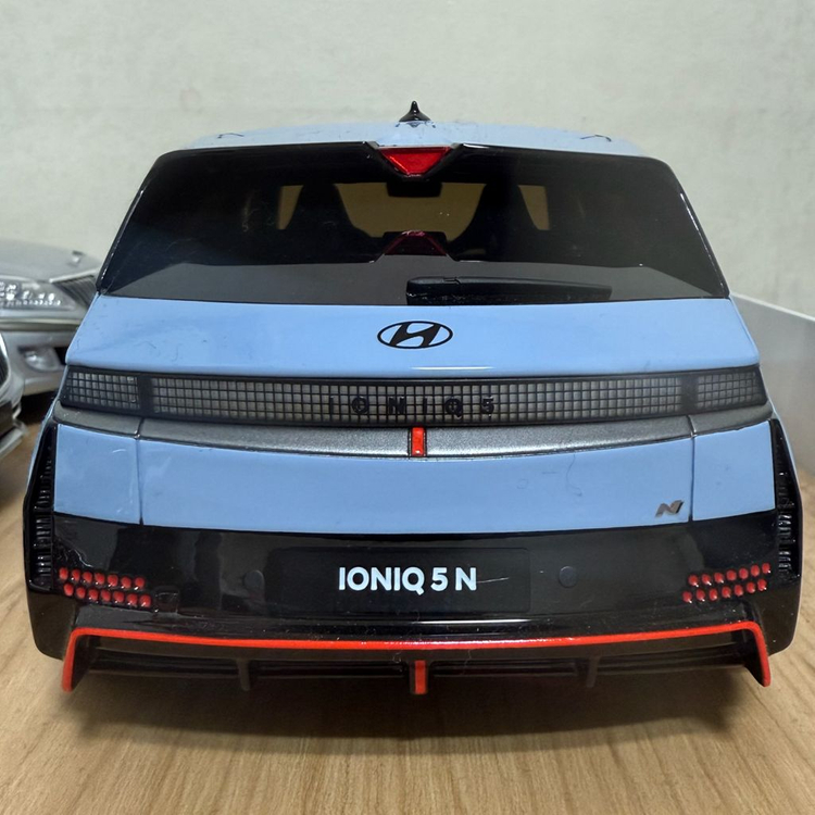 1:18 OTTO Mobile 현대 아이오닉5 N-퍼포먼스 블루 레진 다이캐스트 이미지