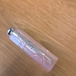 디올 립글로우 립밤 이미지