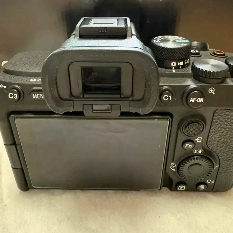 소니 A7M4 풀프레임 미러리스 카메라 이미지