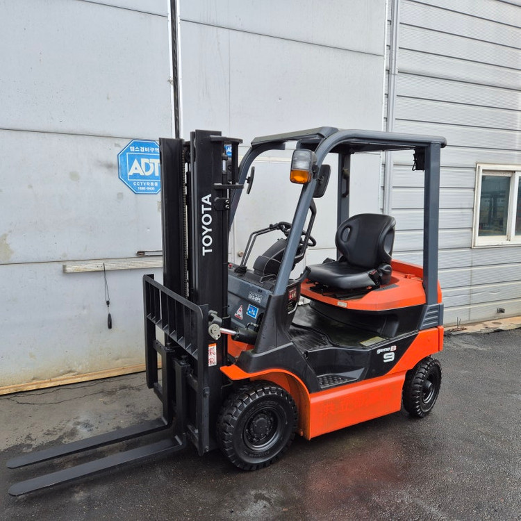 도요타 중고 전동지게차 1.0톤 2021년식 8FB10 이미지