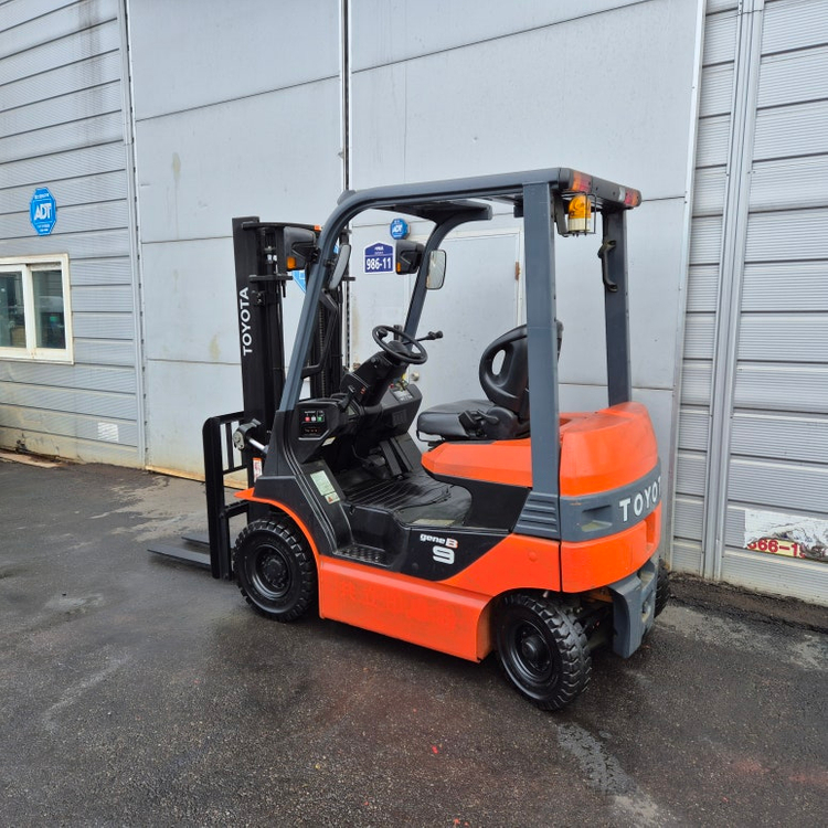 도요타 중고 전동지게차 1.0톤 2021년식 8FB10 이미지