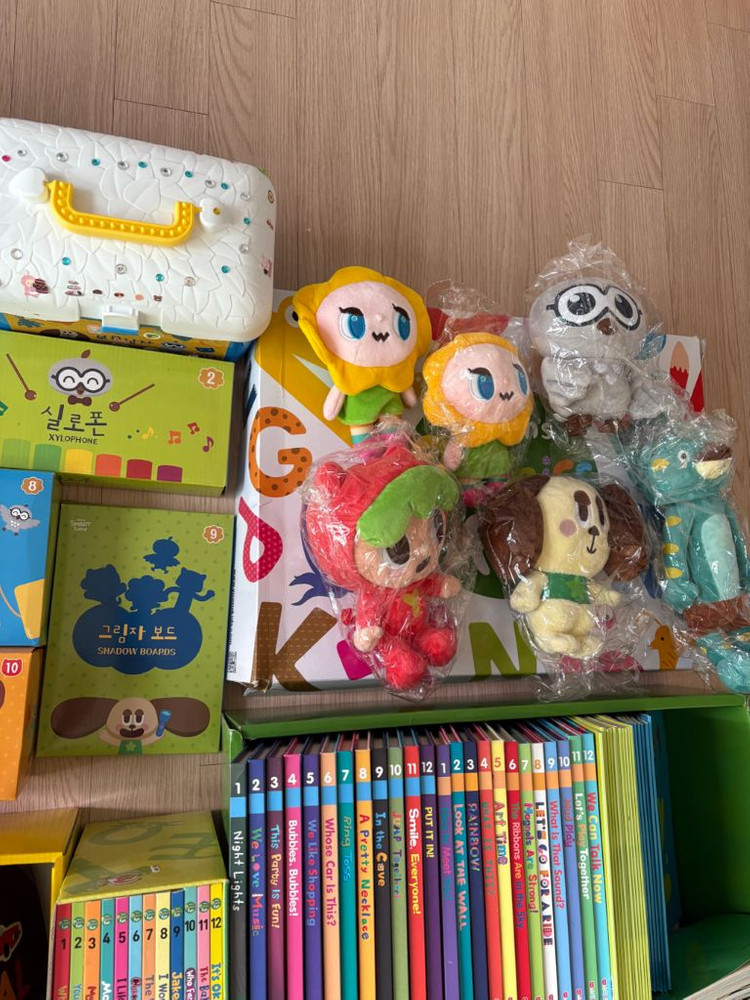 윤선생 스마트랜드 1,2, 파니퍽스펀, 스토리펀 탭 및 도서 및 교구 세트 이미지