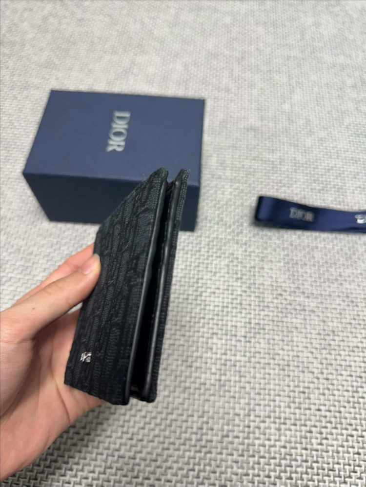 디올 오블리크 반지갑 이미지