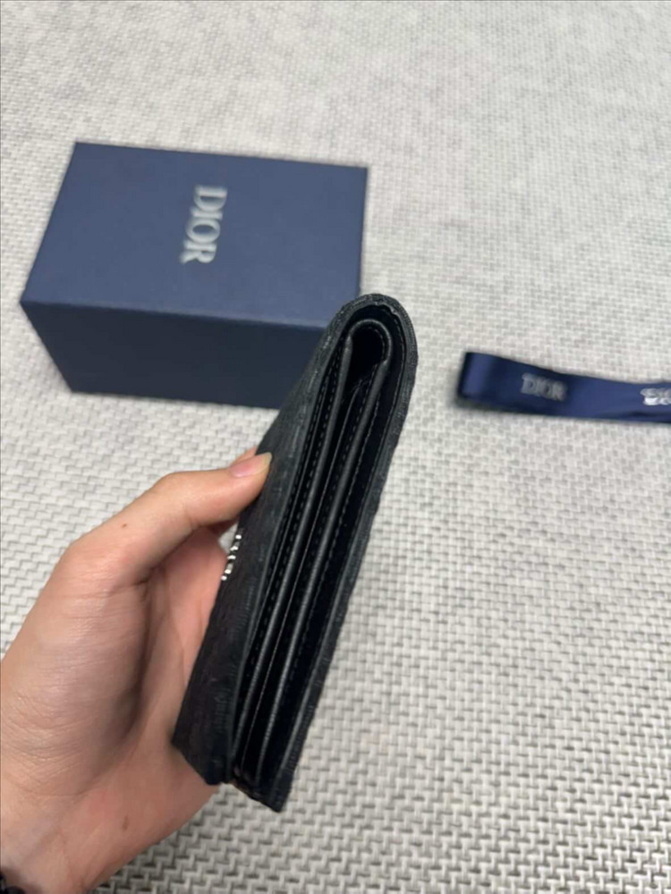 디올 오블리크 반지갑 이미지