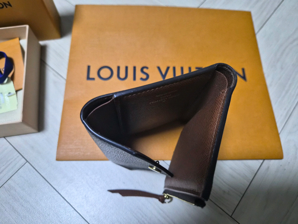 루이비통 반지갑정품 이미지