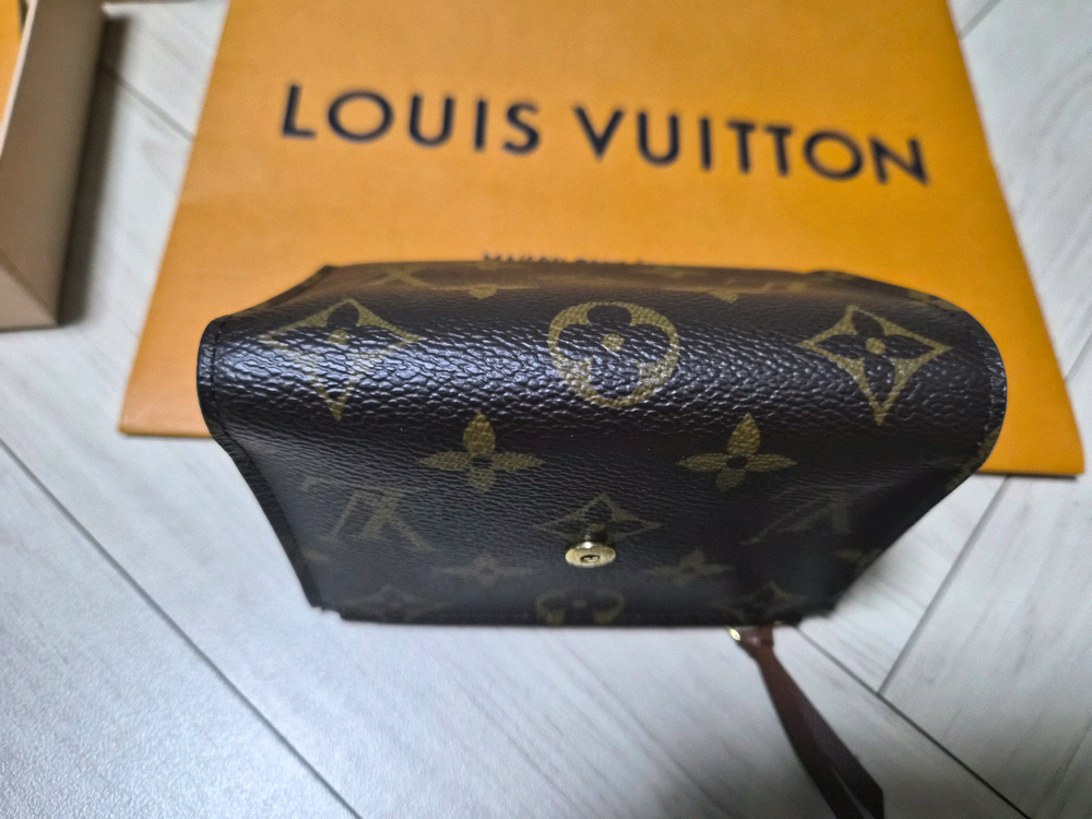 루이비통 반지갑정품 이미지