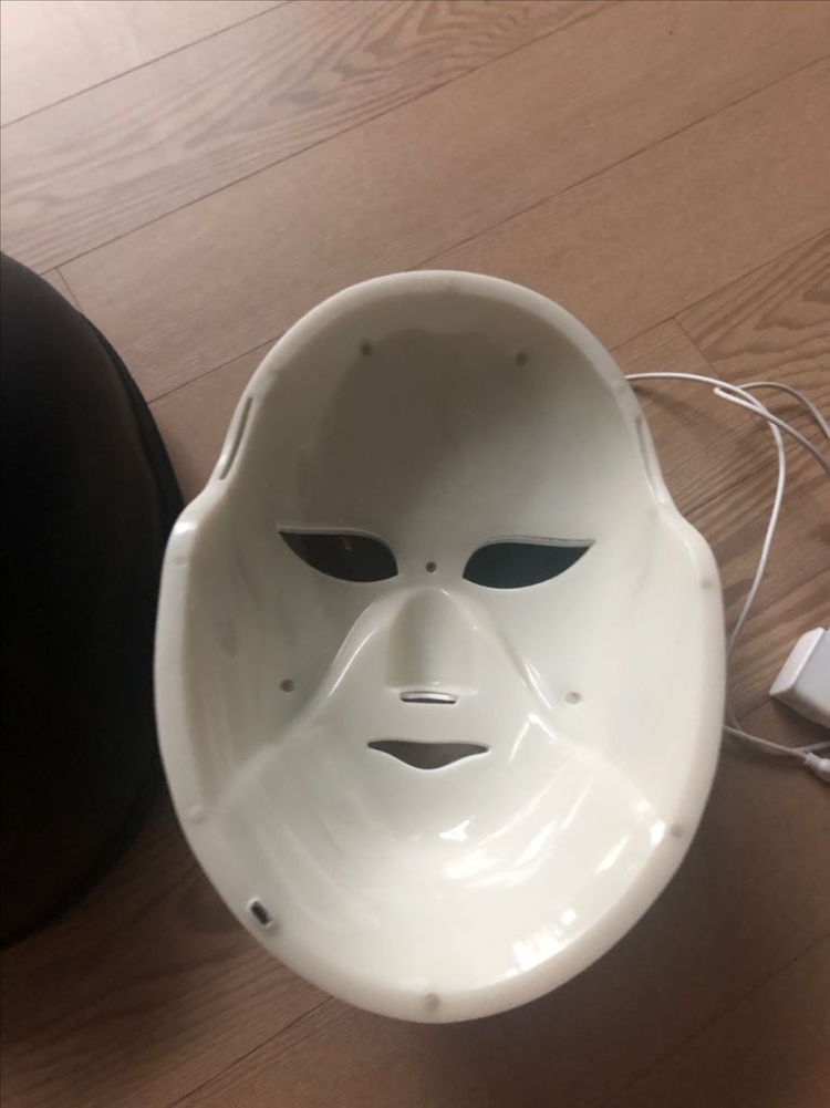 셀리턴 LED 마스크 이미지