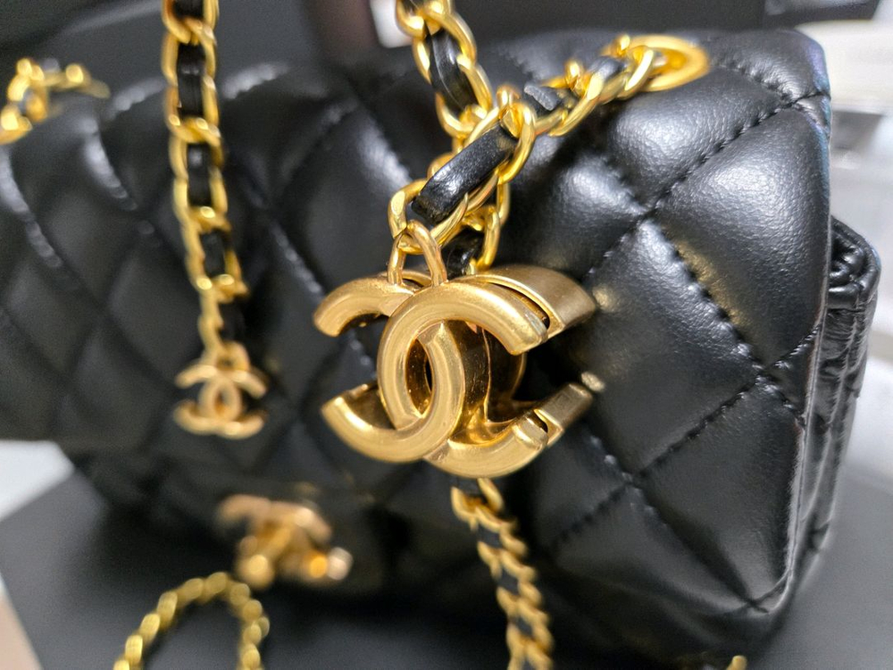 샤넬 25FW cc로고 미니 플랩백 이미지