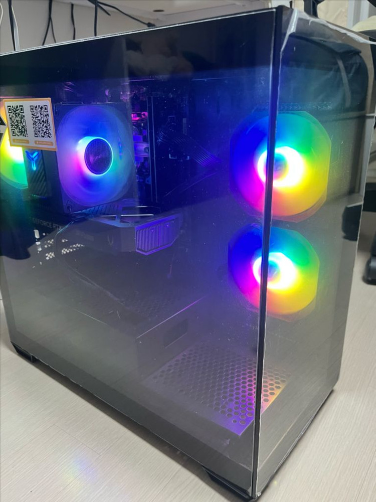 고사양 PC 컴퓨터 본체 i5-14400 RTX 5060 32GB 이미지