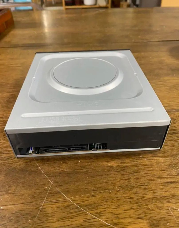 컴퓨터 CD룸 시디롬 여러개 이미지