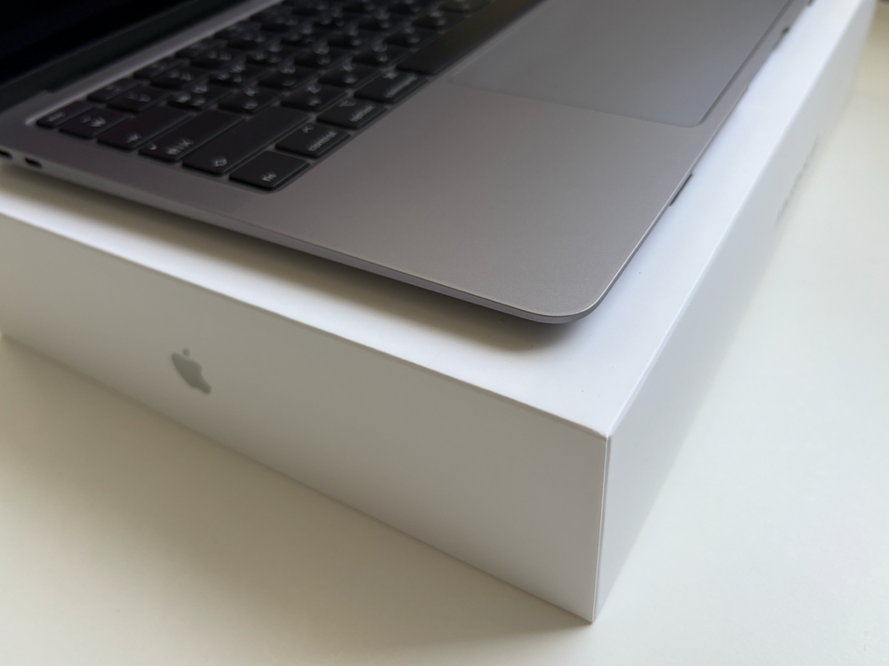 맥북 에어 M1 스페이스그레이 13인치 2020 이미지